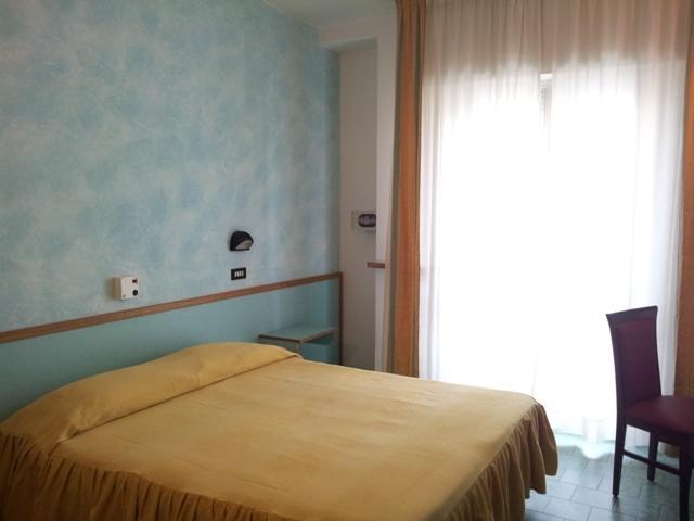 Hotel Garni' Alaska Riccione Esterno foto